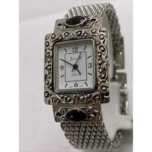 Jennie B Womens Vintage Silver Watch New Battery